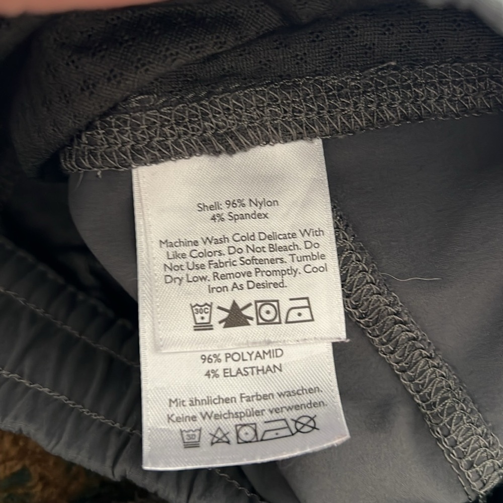 Eddie Bauer women’s shorts‎ dark gray pockets size 2 - Picture 8 of 8